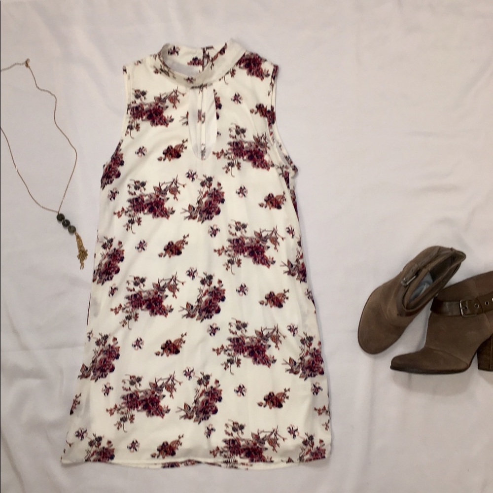 Floral shift dress